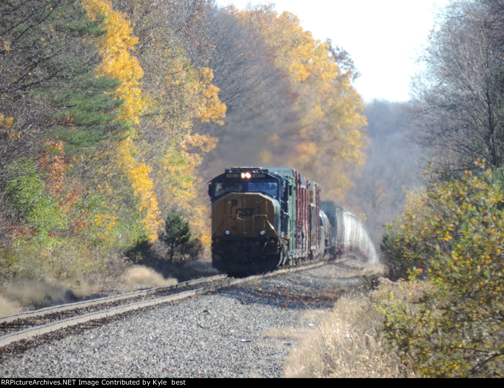 CSX 4553 on 309